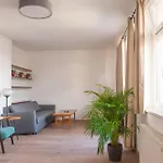 Spacious 2 Story Loft W Balcony Near Opera, Andrassy