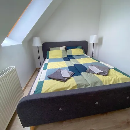 아파트 Spacious 2 Story Loft W Balcony Near Opera, Andrassy *