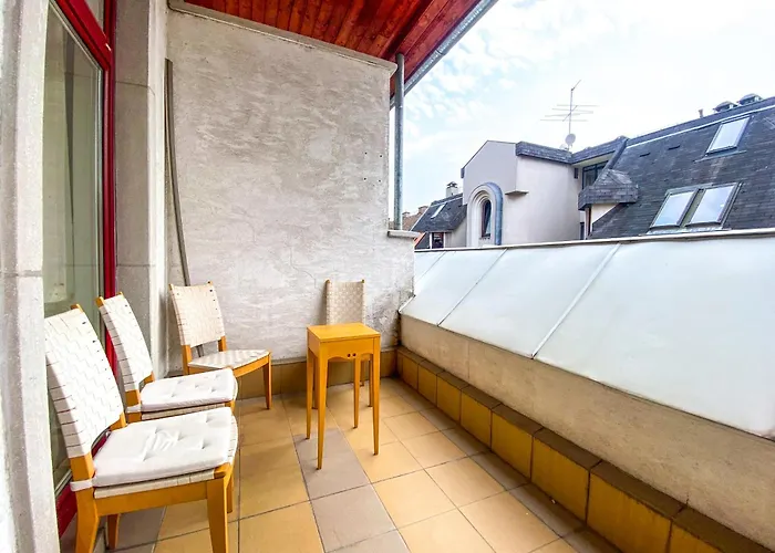 Apartament Spacious 2 Story Loft W Balcony Near Opera, Andrassy Budapesta