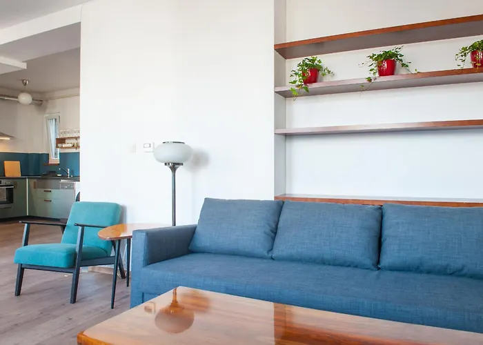 Spacious 2 Story Loft W Balcony Near Opera, Andrassy